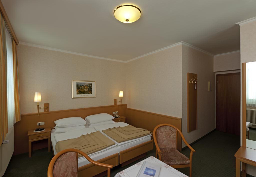 Hotel Hallerhof Bad Hall Eksteriør billede